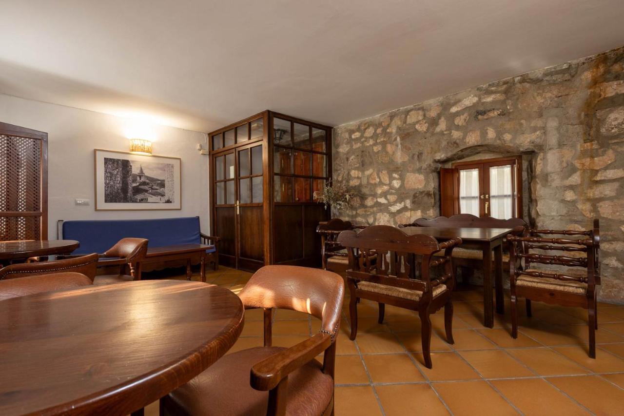 Tugasa Hotel Y Casas Rurales La Posada Villaluenga Del Rosario Eksteriør billede