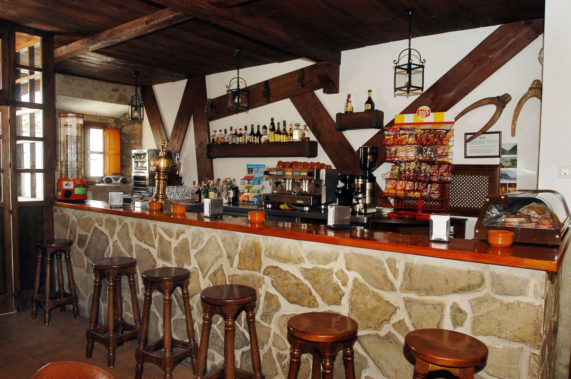 Tugasa Hotel Y Apartamentos Rurales La Posada Villaluenga Del Rosario Eksteriør billede